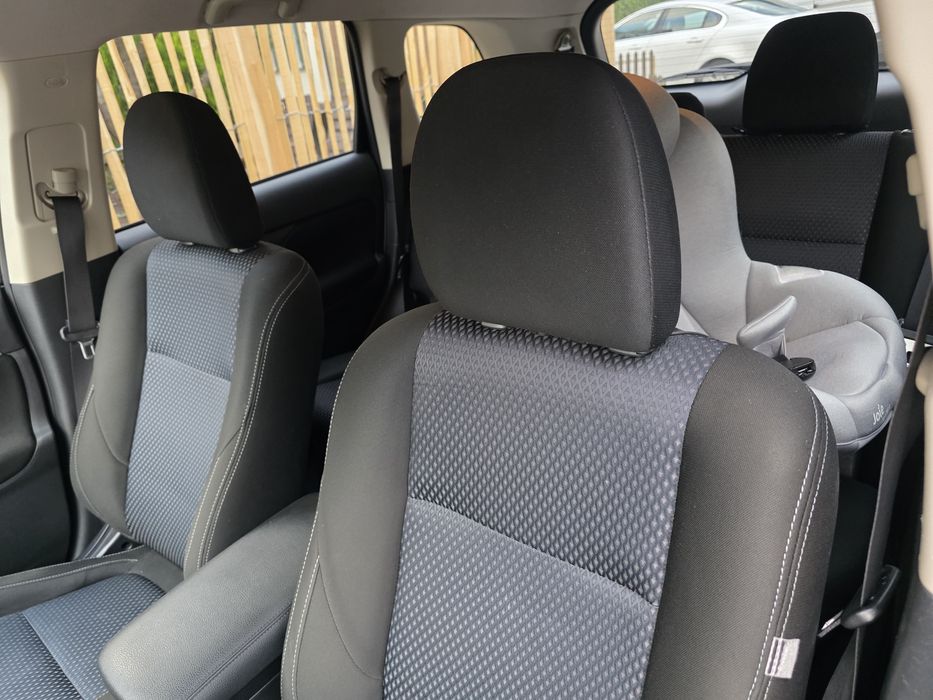 Mitsubishi Outlander 3