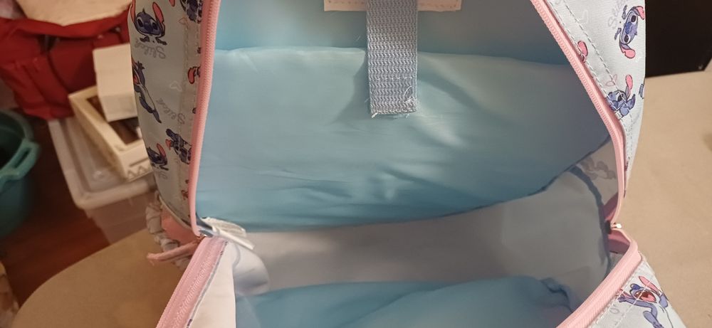 Mochila escolar e estojo