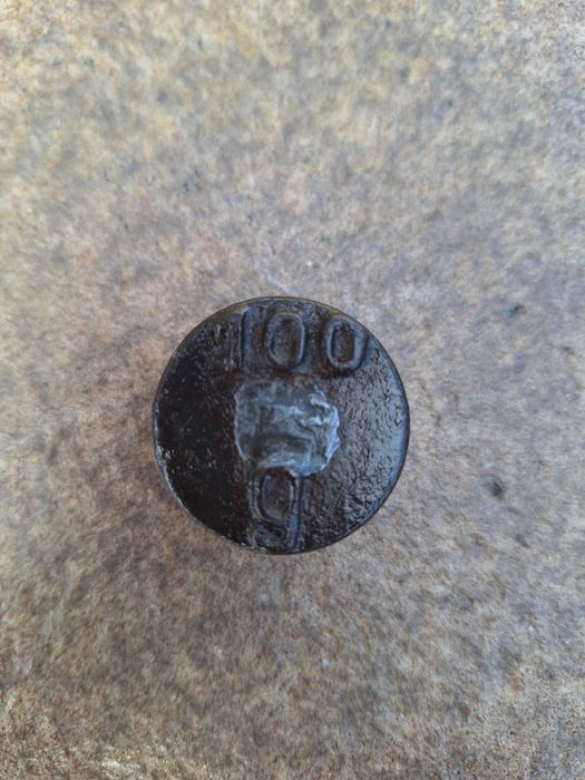 Stary odważnik do wagi ciężarek żeliwny 100 g vintage