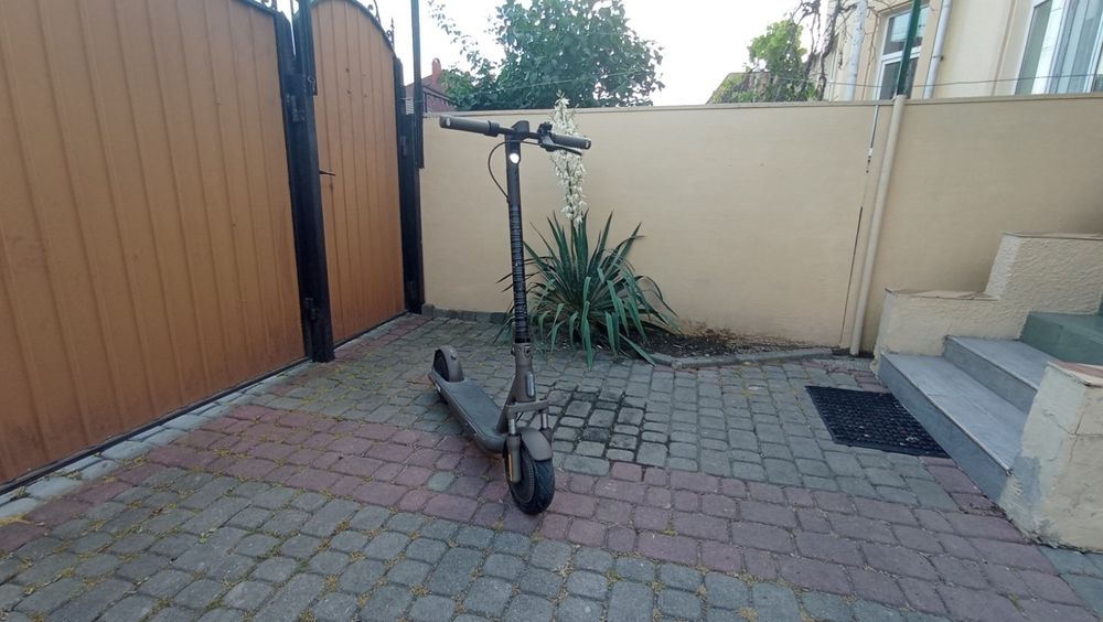 Продам електросамокат