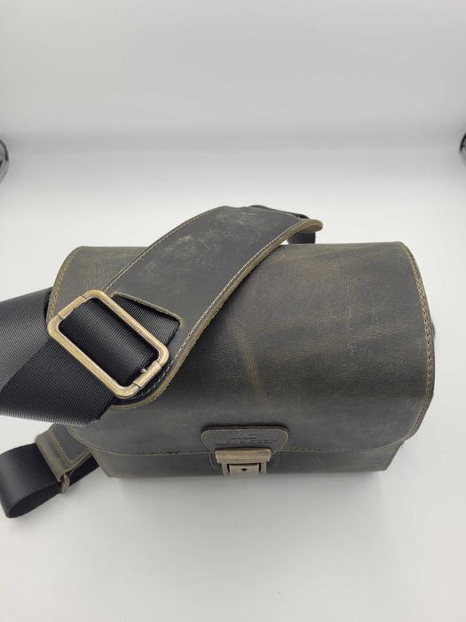 Torba skórzana MegaGear Pebble aparat DSLR listonoszka fotograficzna