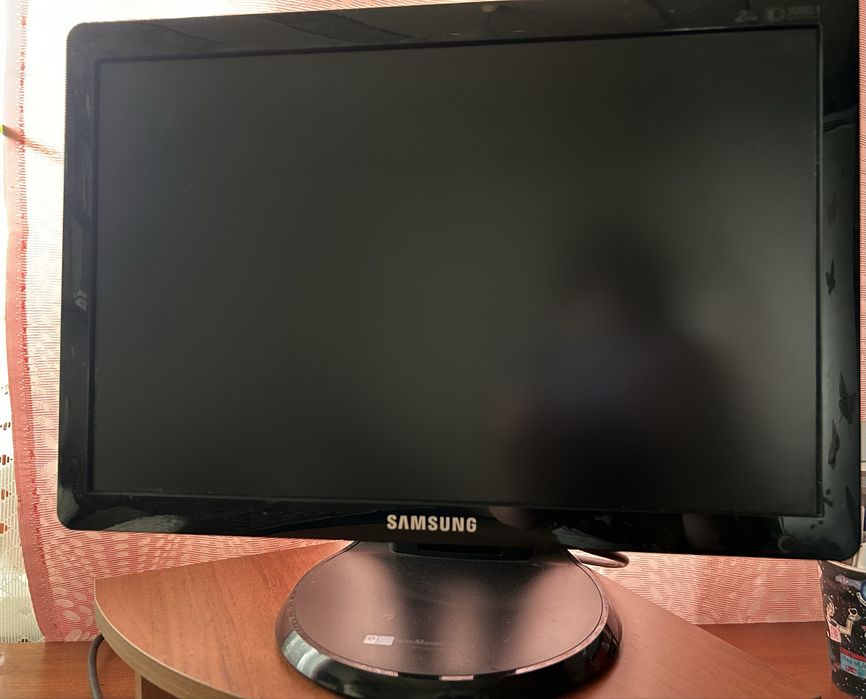 Монітор Samsung 961BW