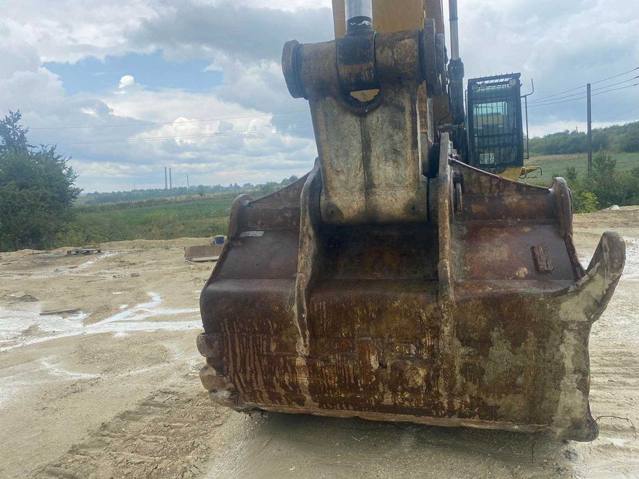 Продам екскаватор CATERPILLAR 385С