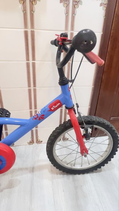 Bicicleta Infantil 16 Btwin Azul e Vermelho