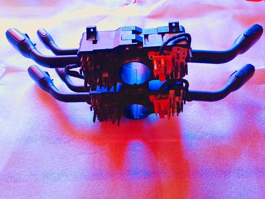 Перемикач підрульовий Ауді 100 С4 80 В4 V8 D11 тощо