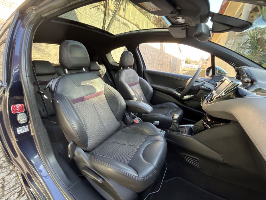 Peugeot 208 1.6 E-HDI 120cv XY