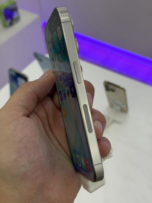 iPhone 15 Pro 256GB - Garantia 24m