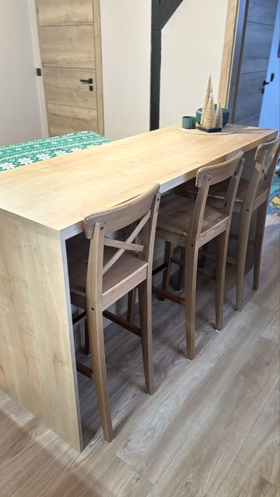 Wyspa kuchenna+krzesła barowe