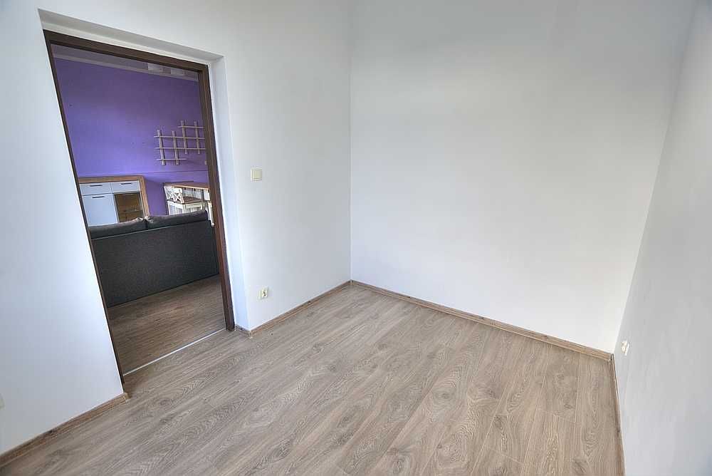 REZERWACJA - 3 pokoje, II piętro, bezczynszowe