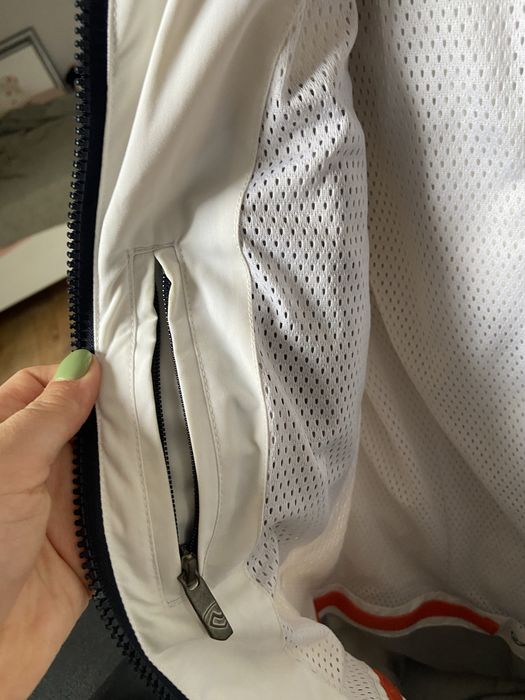 Kurtka przeciwdeszczowa w stylu narciarskim