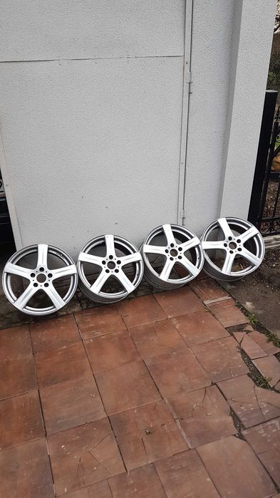 Felgi aluminiowe enzo R17 Piękny stan