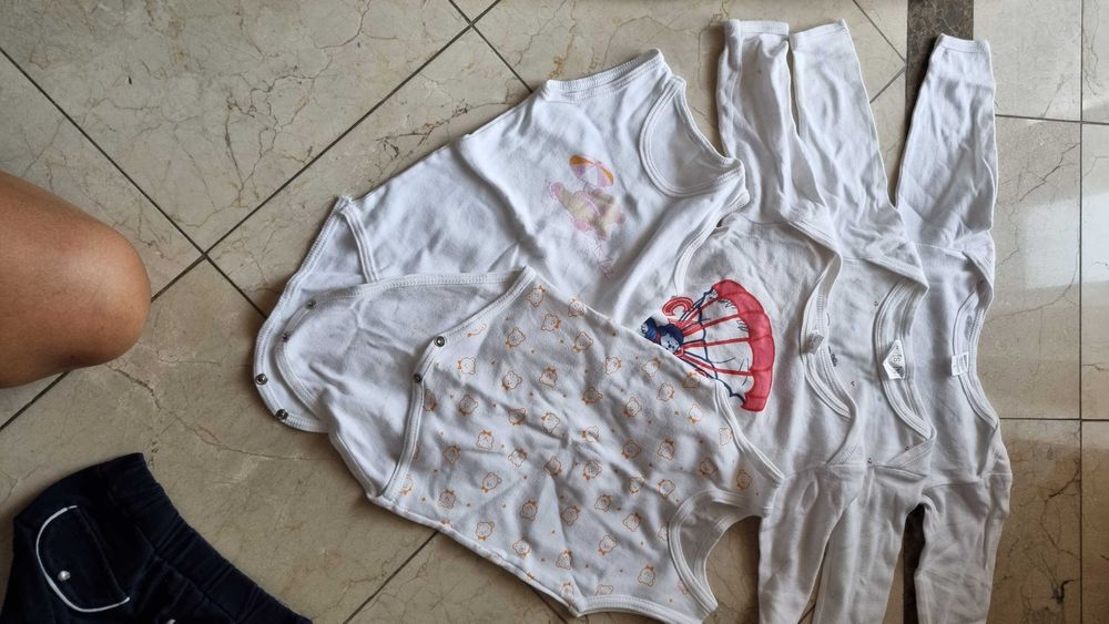Roupa bebé 18- 24 meses menina