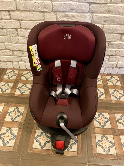 Автокрісло Britax Romer DUALFIX від 0 до 4х років