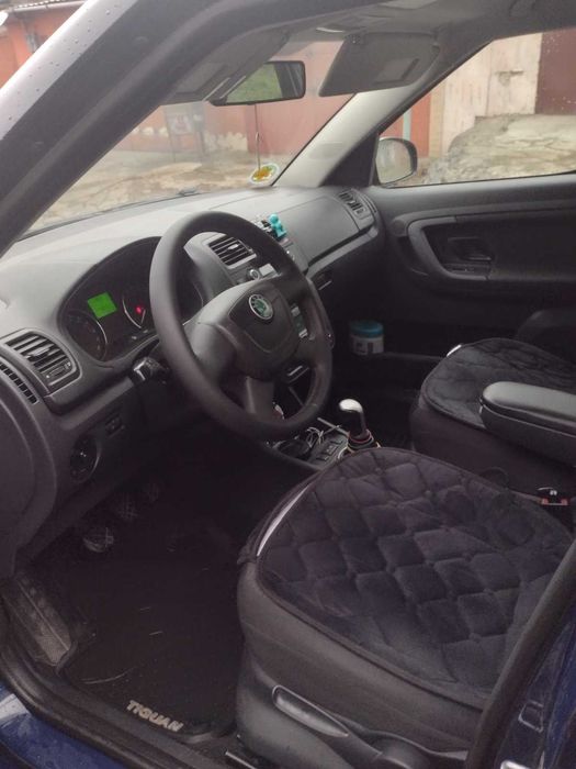 Продам skoda ROOMSTER 1.6TDI