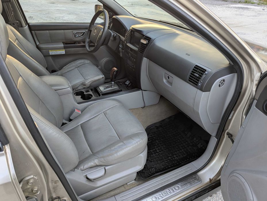 Кіа Соренто 2.5 дизель автомат 4х4 Kia Sorento 2.5 dizel 4x4 avtomatic