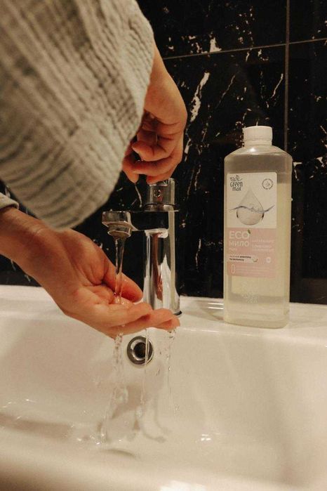 ЕКОмило рідке оливково-ланолінове в змінному флаконі  500 мл