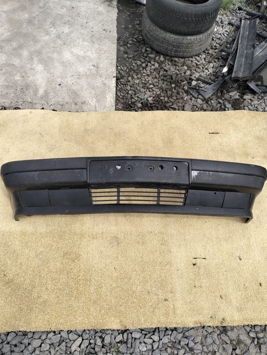 Передній бампер BMW e34, оригінал