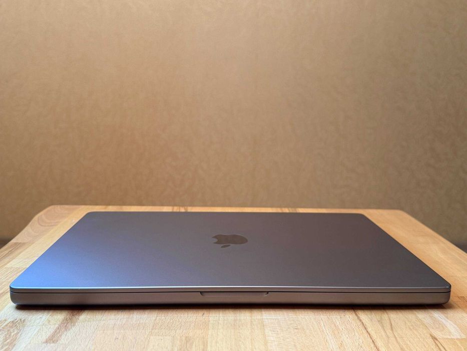 MacBook Pro 16 M1 Pro 16/512 gb 2021