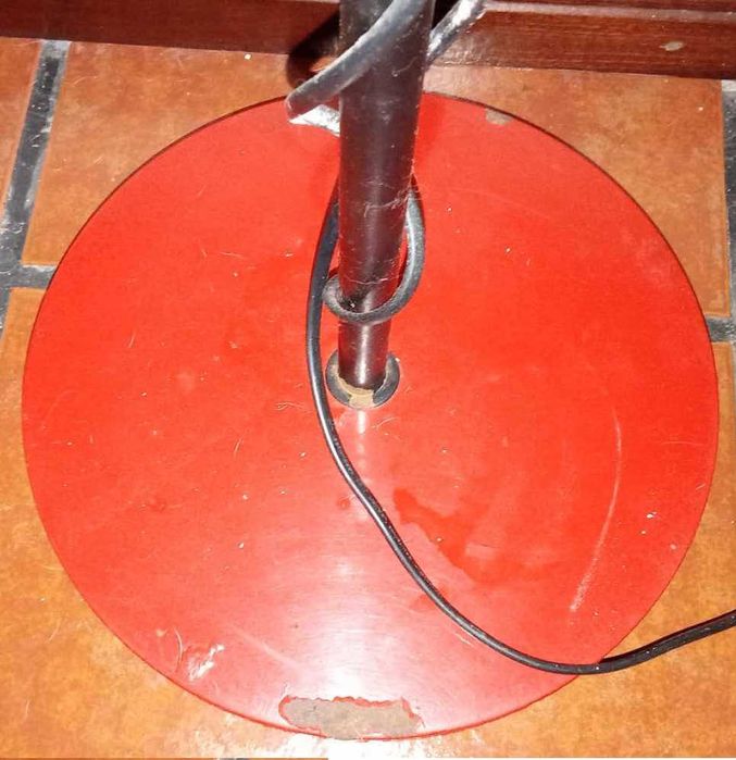 2 candeeiros de pé para lâmpadas incandescentes