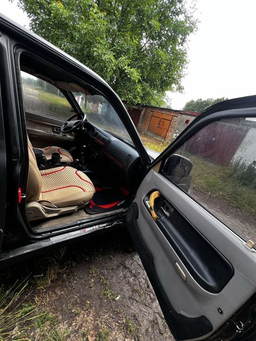 ZX купити в Україні: ціна авто ЗХ Б/У на OLX.ua