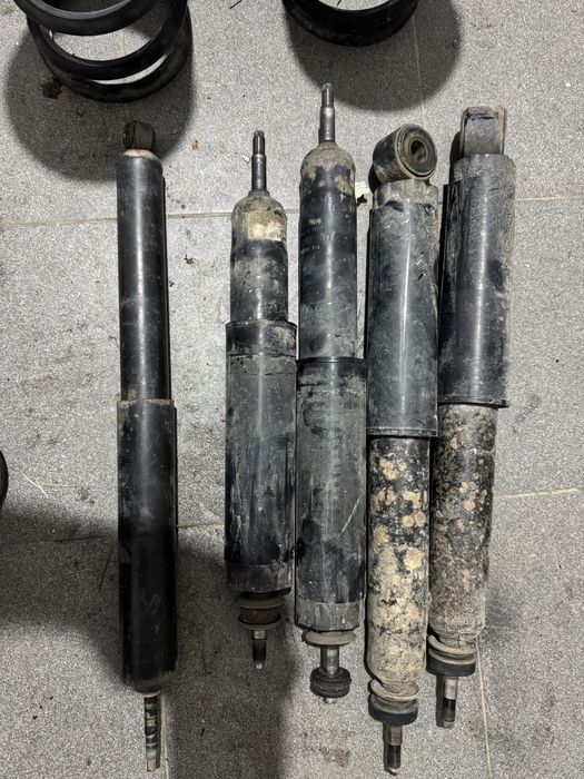 Molas e amortecedores Land Rover Defender