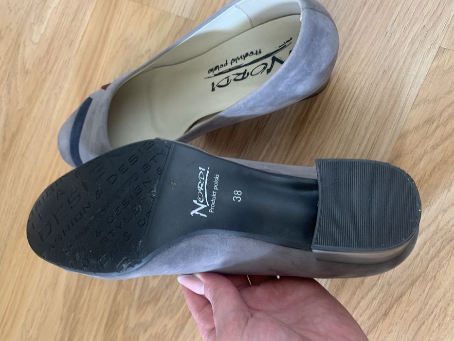 Nowe szare czolenka 38 NORDI