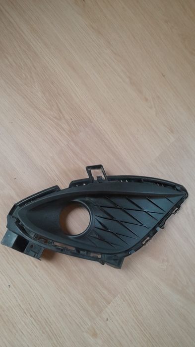 Mazda 5 2010- kratka zderzaka lewa na halogen