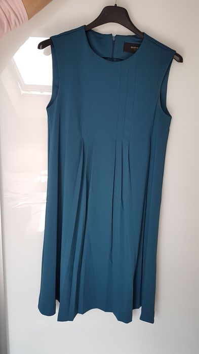 Sukienka morska plisowana Reserved