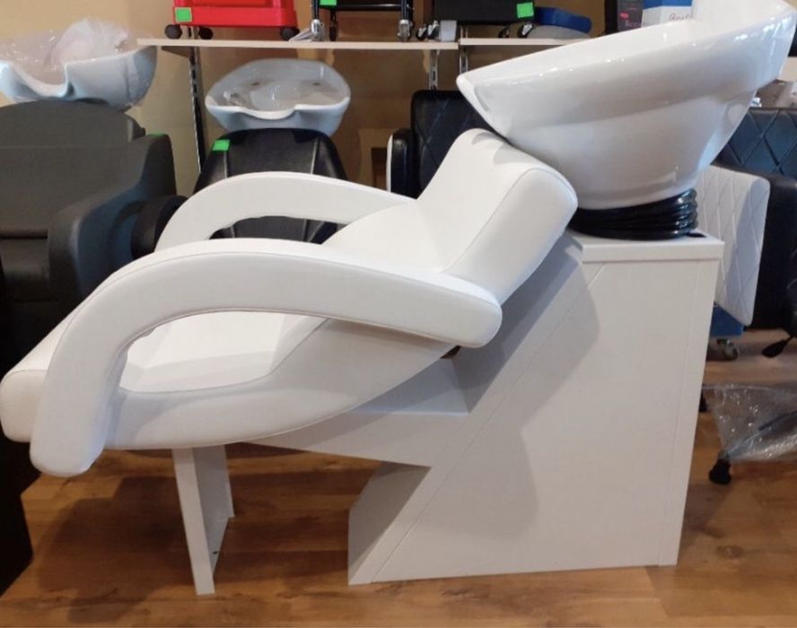 Станина металева до перукарської мийки з кріслом