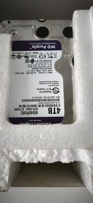 NVR POE dahua 16 canais com 8 câmaras varifocais e HDD 4TB