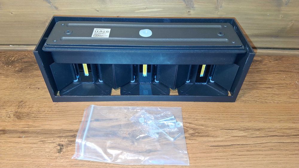 Lampa LED Klighten, Model A310/3-3000K