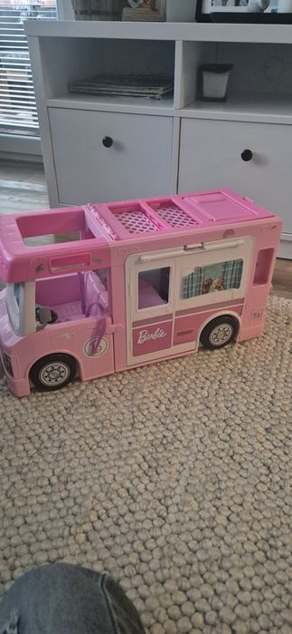 Kamper Barbie plus samochód Barbie