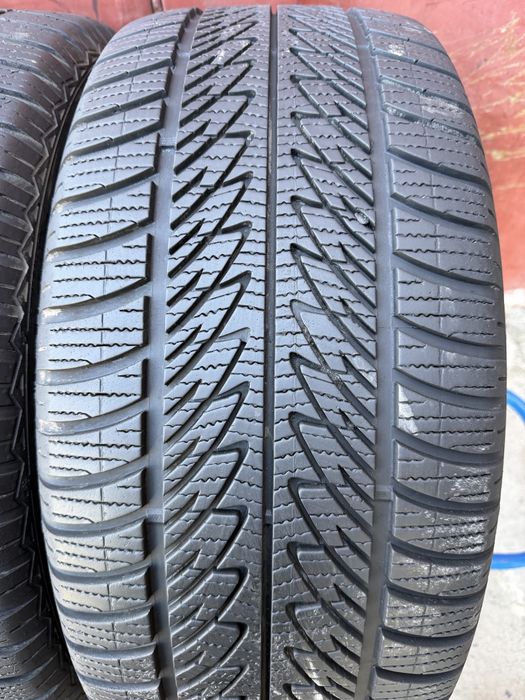 285/45/20 R20 Goodyear UltraGrip Performance8 зима 4 шт ціна за 1 шт