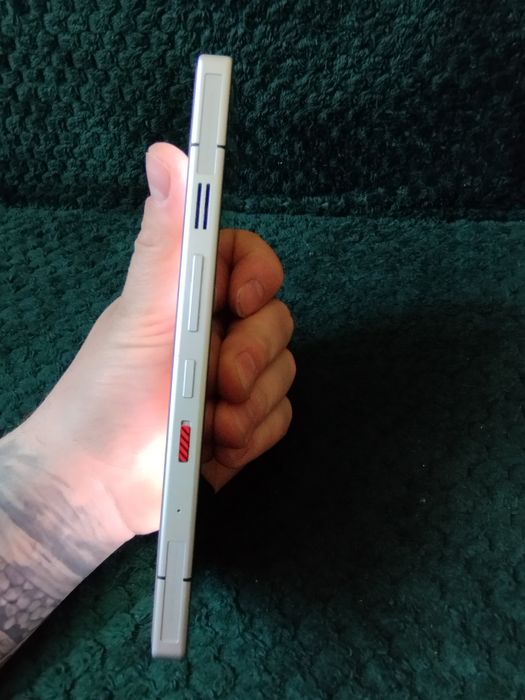 TELEFON gamingowy RedMagic 11 pro Sprzedam