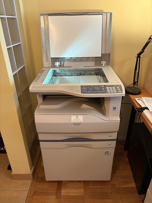 Wielofunkcyjna kompaktowa kopiarko-drukarka Sharp AR-5320