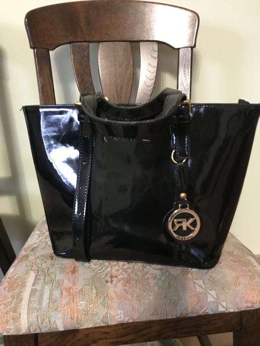 Сумка лакова