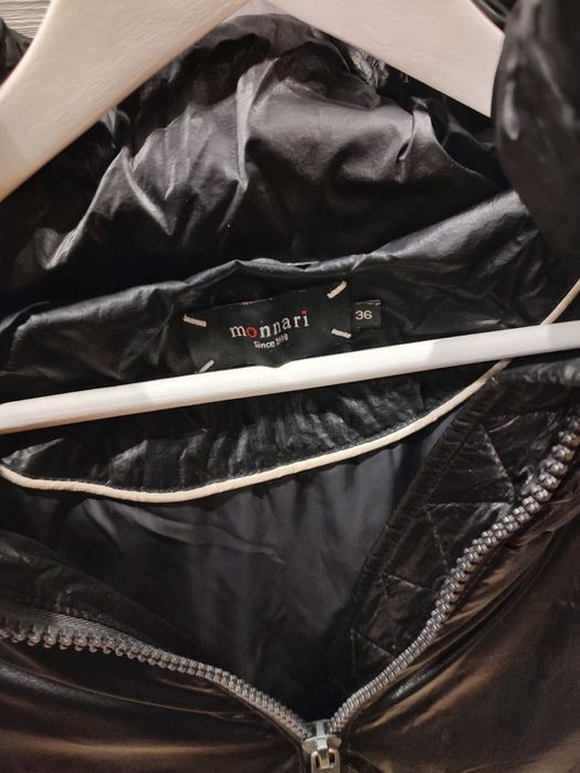 Kurtka zimowa damska czarna z kapturem Monnari s/m