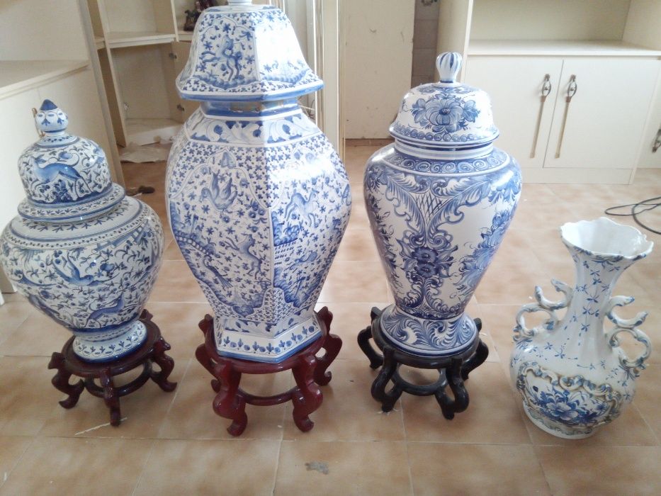 Jarrões varios com bases