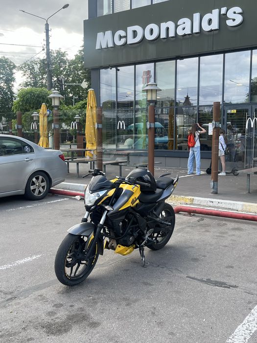 Bajaj Pulsar ns200