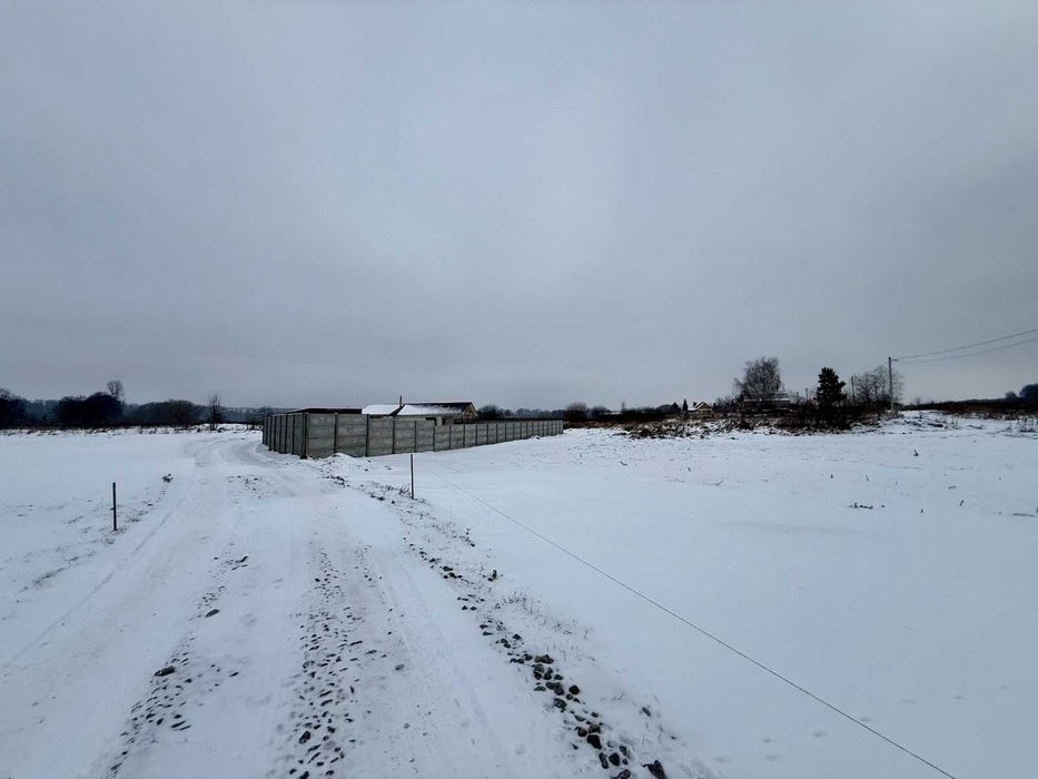 Продаж ділянки під житлову забудову