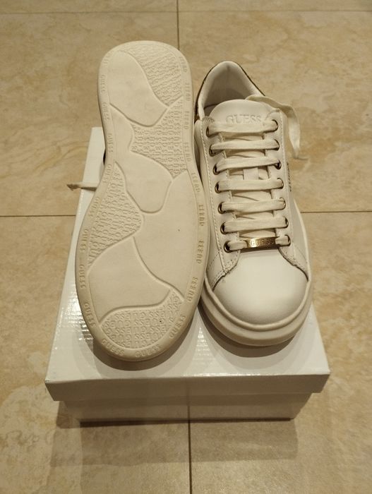 Buty damskie Guess
