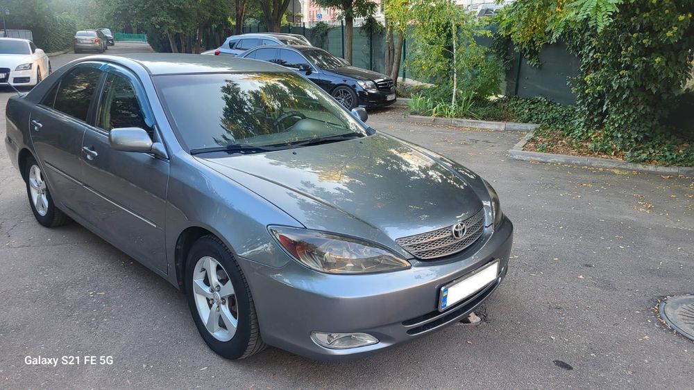 Toyota Camry 2,4