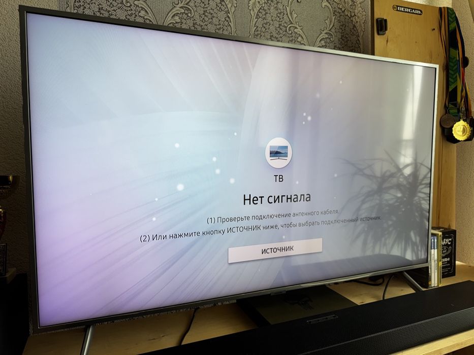 Телевізор Samsung QE49Q67