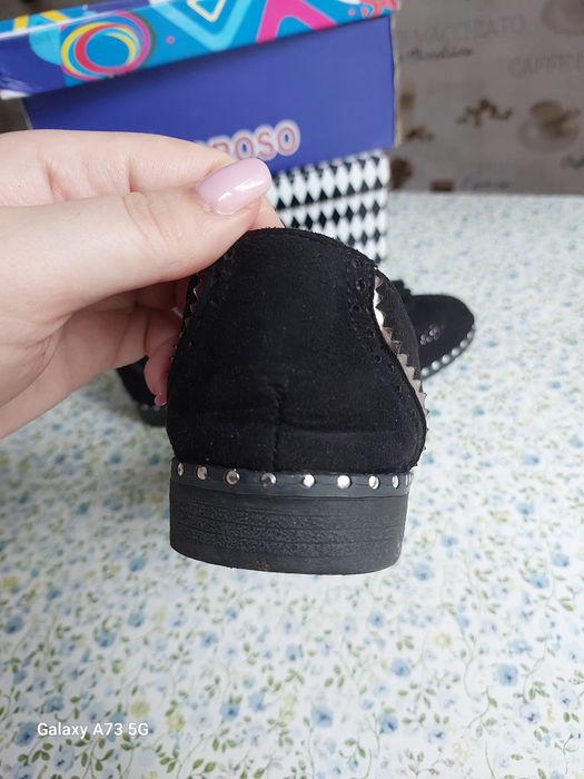 Лофери жіночі чорні 36 розмір