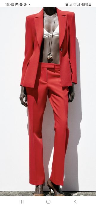 Uroczy malinowy nowy garnitur damski r.38 Zara