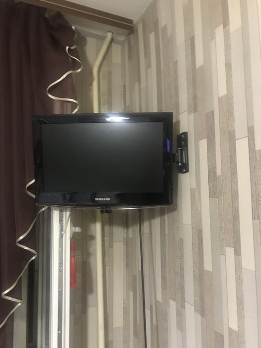 Телевизор Samsung  le19b450c4w