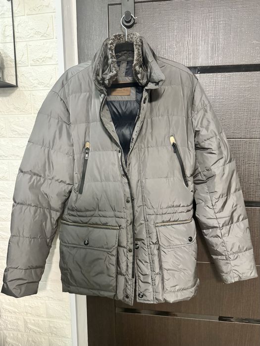 Пухова куртка massimo dutti