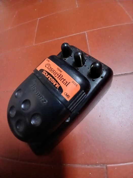 Pedal de distorçāo ibanez