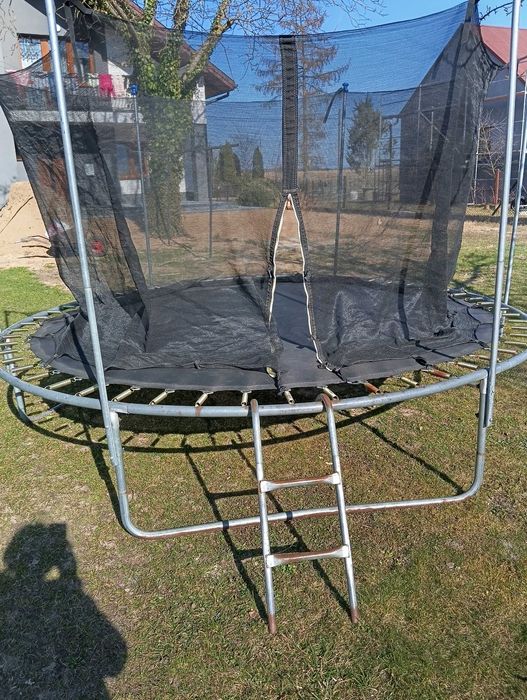 Trampolina ogrodowa 300