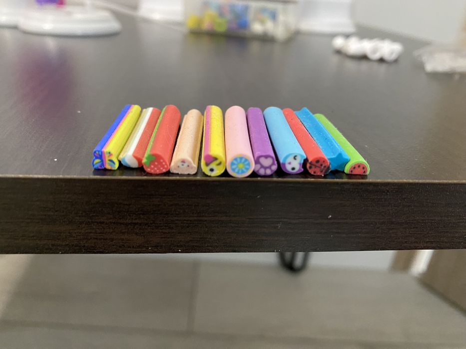 Zestaw do robienia bransoletek wraz akcesoriami